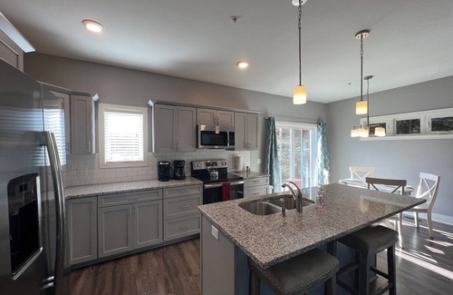Douglas Condo | 2 bedroom/2 bathroom condo with pool access