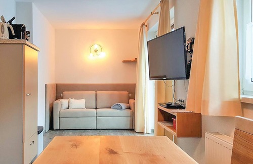 Pettneu am Arlberg Apartment | 2 bedroom accommodation in Pettneu am Arlberg