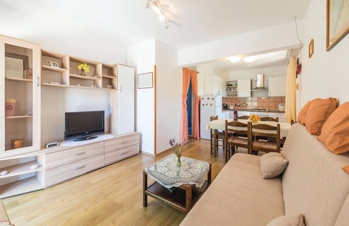 Drvenik Mali Apartment | 2 bedroom accommodation in Drvenik Mali