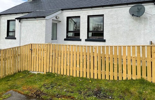 Leverburgh Cottage | 2 bedroom accommodation in Leverburgh