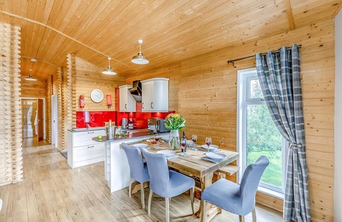Welsh Frankton Ski Chalet | 2 bedroom accommodation in Ellesmere