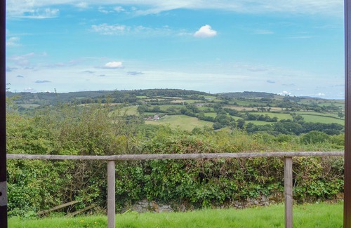 Bridport Cottage | 2 bedroom accommodation in Charmouth, near Lyme Regis