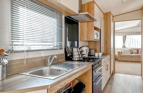 Ningwood House | 2 bedroom accommodation in Newbridge, Nr Yarmouth