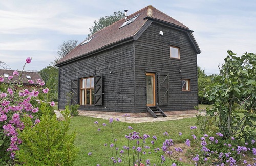 Cowbeech Cottage | 2 bedroom accommodation in Herstmonceux, near Hailsham