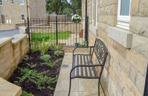 Glossop Cottage | 2 bedroom accommodation in Glossop