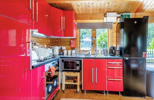 Newtown Cottage | 2 bedroom accommodation in Cefn Mawr, near Newtown