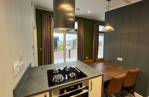 Annan Cabin | 2 bedroom accommodation in Annan