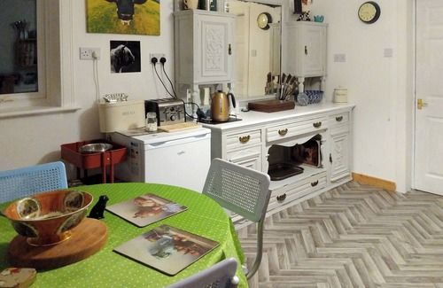 Homore Cottage | 2 bedroom accommodation in Stoneybridge, Isle of South Uist