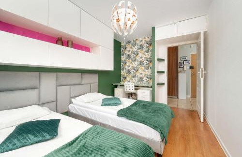 Krzyki Apartment | 2-Bedroom Air-Conditioned Apartment with Balcony in Wroclaw by Noclegi Renters