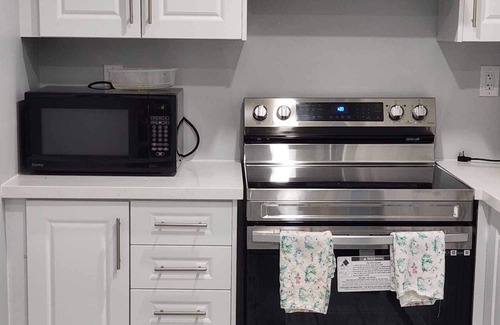 Caledon Apartment | 2 Bedroom Apartment - AnFull space with access to backyard, patio, and firepit