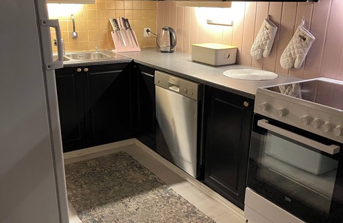 Kvaløysletta Apartment | 2-bedroom apartment in brilliant Tromso with WiFi.Close to Tromso Airport