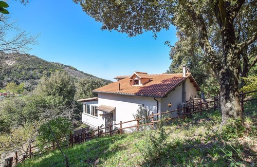 Allumiere House | 2 bedroom awesome home in Allumiere