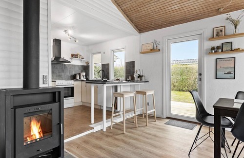 Skastrup Strand House | 2 bedroom awesome home in Bogense