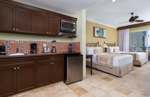 Bucerias Hotel | 2 Bedroom Beach Front Hotel Room PV