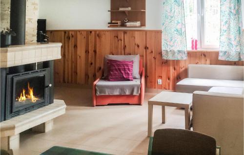 Karniewek House | 2 Bedroom Cozy Home In Popowo-Letnisko