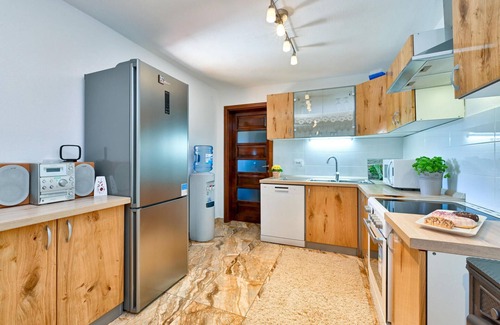 Velika Trnovitica House | 2 bedroom cozy home in Gornja Ploscica