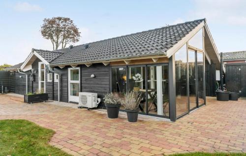 Dannemare House | 2 Bedroom Gorgeous Home In Dannemare