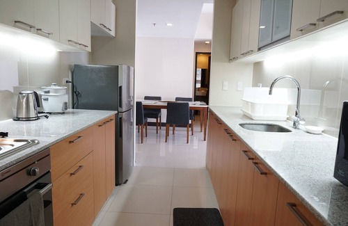 Lapu-Lapu Condo | 2 Bedroom - Mactan Newtown - 5 mins walk to the BEACH!
