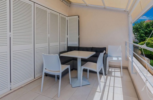 Kozino Apartment | 2 bedroom nice apartment in Petrcane