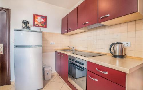 Njivice Apartment | 2 Bedroom Nice Apartment In Njivice