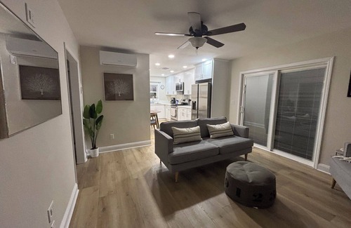 Ventura Apartment | 2 Bedroom Peaceful Executive Ventura Beach Hillside Executive Living