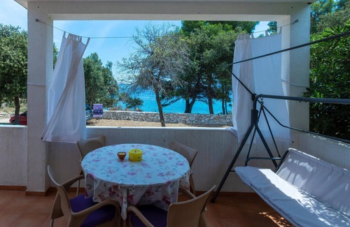 Sucuraj House | 2 bedroom pet friendly home in Sucuraj