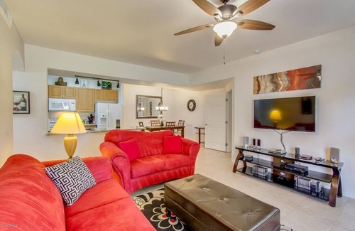 Parkwood Ranch House | 2 Bedroom Townhome 19691 by Houzlet