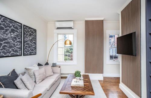 College Hill Apartment | 2 bedroom urban chic right on the Brown University campus