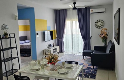 Kota Warisan Apartment | 2 Bedroom with Balcony Nearest KLIA