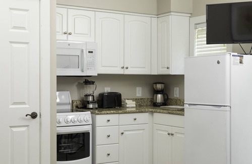 Lackey Cottage | 2 Bedrooms Cottage Suite Village in King's Creek weekly booking 8 days/7nights