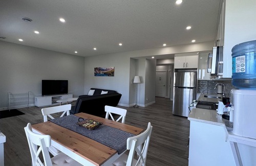 Calgary House | 2 Beds 1 Bath Walkout Basement Suite