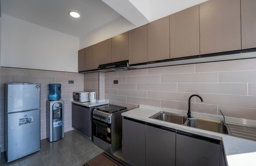 Syokimau Apartment | 2-BR Apartment in Nairobi with Restaurant, Gym, Pool near JKIA SGR