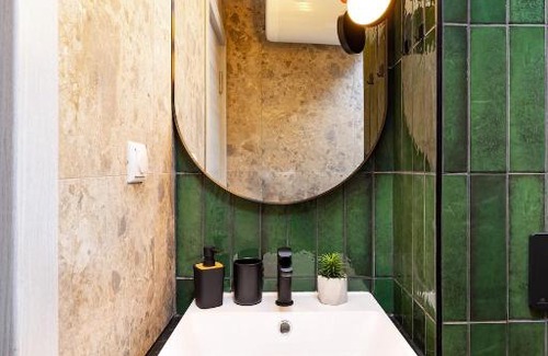 Plovdiv Center Apartment | 2 BR Apt Dzhendem Tepe 2 Parking Spots in Plovdiv next to MU