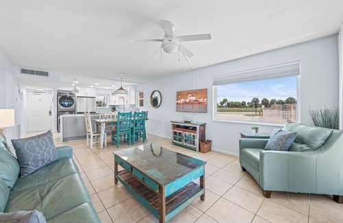 Tropic Condo | 2 BR Beach Condo, Boutique Resort, 1st Fl Walkout, Steps to Pool & Beach Sleep 6