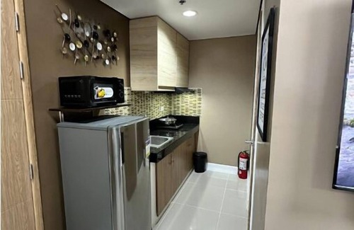 Paranaque Condo | 2 BR Fully Furnished Condo in Parañaque Bloom Residences 1134 - Pool and Parking