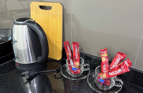 Sukhumvit Apartment | 2 BR - Modern Condo in Sukhumvit Pool and Gym