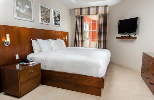 Leeward Settlement Resort | 2 BR Oceanfront Penthouse, All-Inclusive Suite at Blue Haven Resort