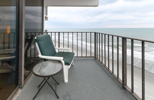 Garden City Condo | 2 BR Oceanfront Condo in Garden City! Royal Garden Resort 706