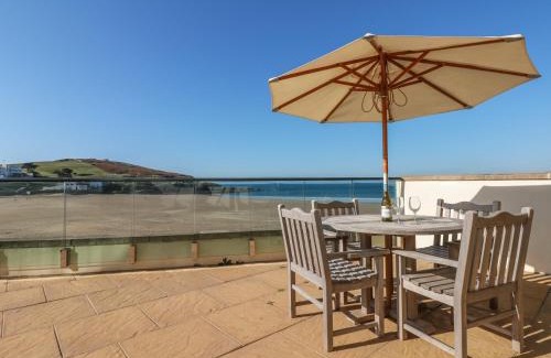Bigbury-on-Sea House | 2 Burgh Island Causeway