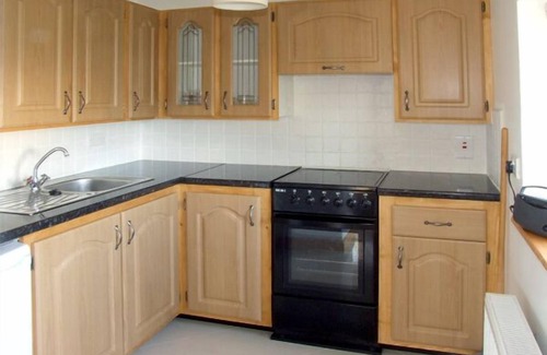 Kilkieran Cottage | 2 CLANCY COTTAGES, family friendly in Kilkieran, County Galway