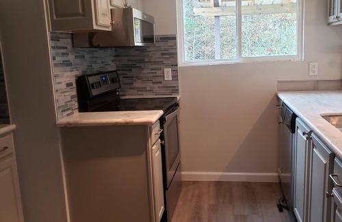 Onalaska House | 2 Free Kayaks, Newly renovated home with huge patio space to relax!