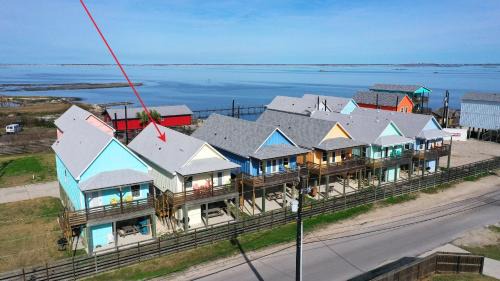 Flour Bluff House | 2 Homes on the Bay Shared Waterfront Pool Boat Dock Laguna Village Paradise