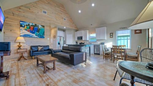 Flour Bluff House | 2 Homes Sleeps 16 Shared PoolBoat Dock Laguna Village Serenity by AvantStay