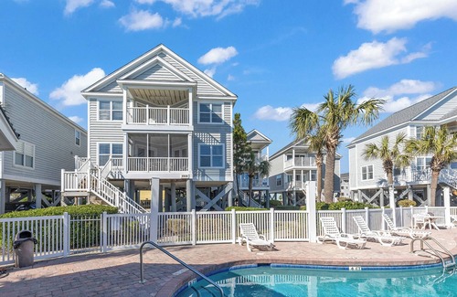 Garden City House | 2 Is Better Than 1 - Twin luxurious oceanfront homes - 32 Guests - 8 Cars - Pool