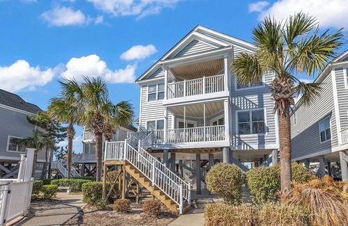 Garden City House | 2 Is Better Than 1 - Twin luxurious oceanfront homes - 32 Guests - 8 Cars - Pool