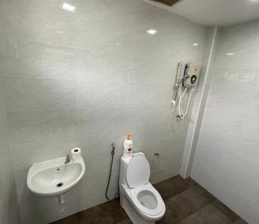 Ulu Tiram House | 2 JB Adda Daya Setia Eco Austin 24paxs Pool Table Karaoke BBQ Corner Unit