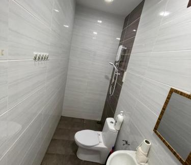 Ulu Tiram House | 2 JB Adda Daya Setia Eco Austin 24paxs Pool Table Karaoke BBQ Corner Unit