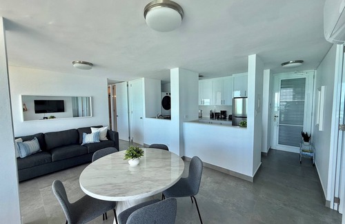 Vilomar Apartment | 2 king beds en-suite bath big balcony High floor