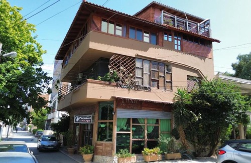Vlore Bed & Breakfast | 2 Kitarat BB