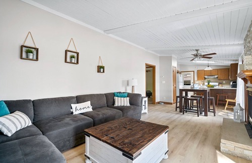 Eagle River Cabin | 2 Lake Cabins & Saunа & Access to Trails